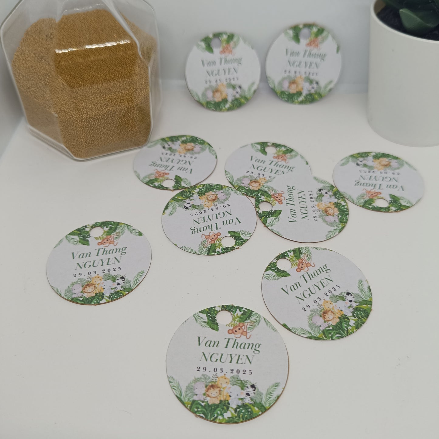 Lot de 20 étiquettes kraft rondes perforées / 4cm