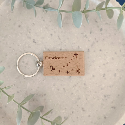Porte clé en bois Capricorne