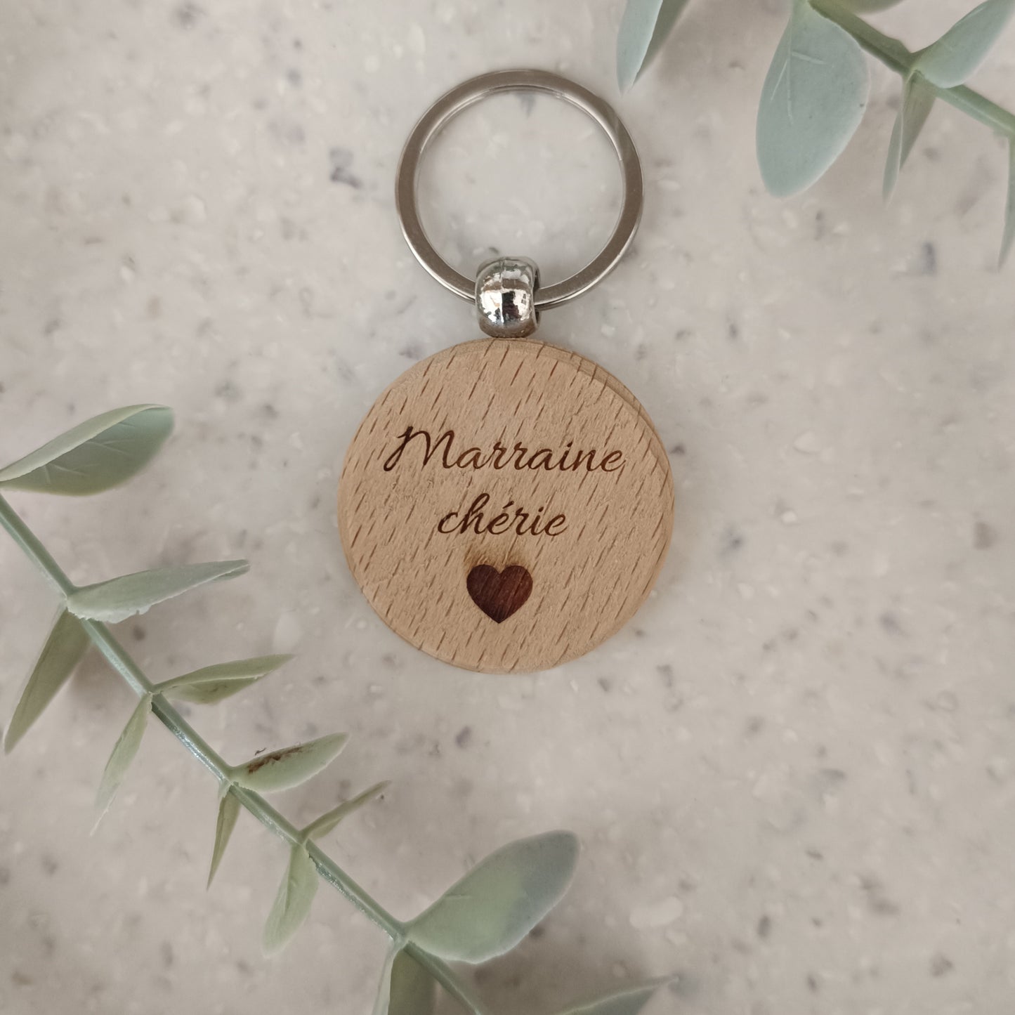 Porte clé en bois Marraine chérie